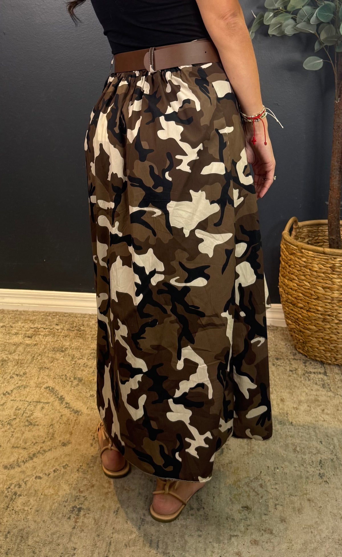 CAROLINE CAMO UNEVEN HEM SKIRT WITH BELT