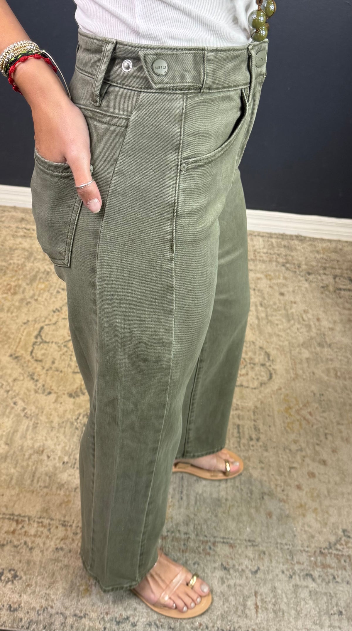 BERTIE CROPPED OLIVE JEANS WITH ADJUSTABLE WAISTBAND