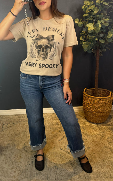 VERY DEMURE, VERY SPOOKY TEE