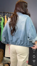 JAYME - OVERSIZED ELASTIC WAIST JEAN JACKET