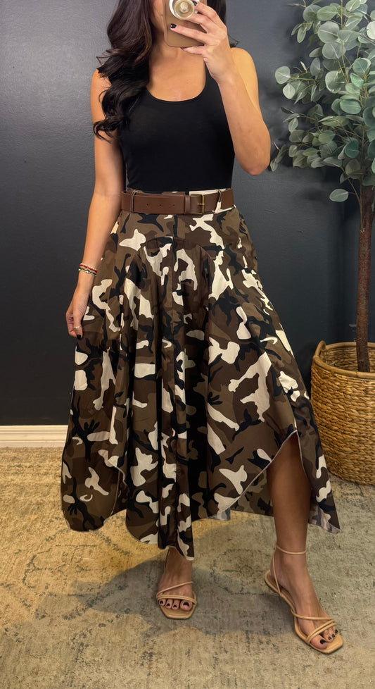 CAROLINE CAMO UNEVEN HEM SKIRT WITH BELT