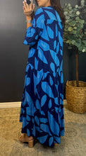 LUCY BLUE PRINTED MAXI DRESS