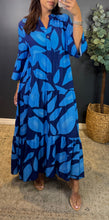 LUCY BLUE PRINTED MAXI DRESS