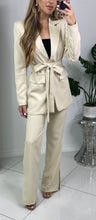 AMELIA BLAZER