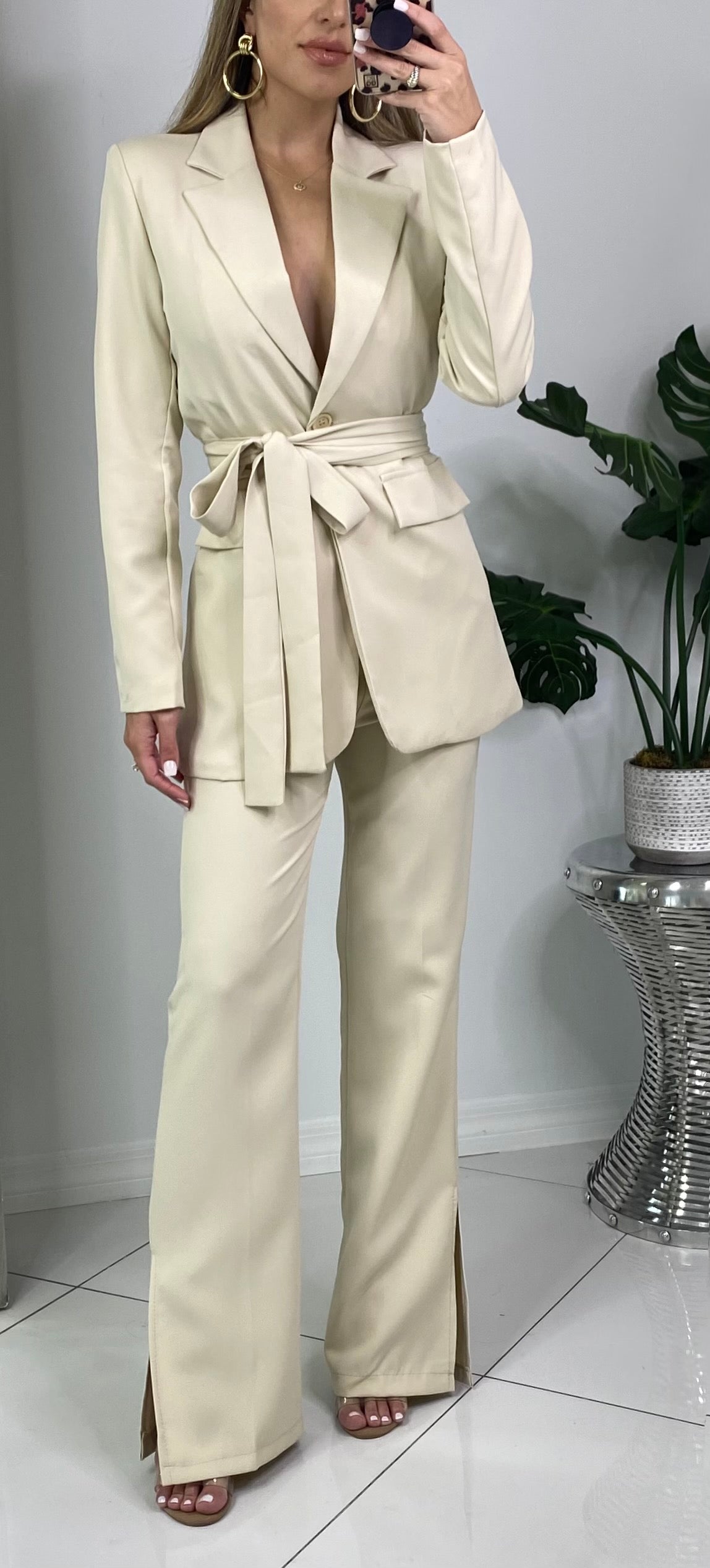 AMELIA BLAZER