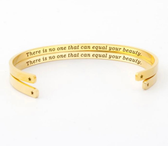 STAINLESS BANGLE SET